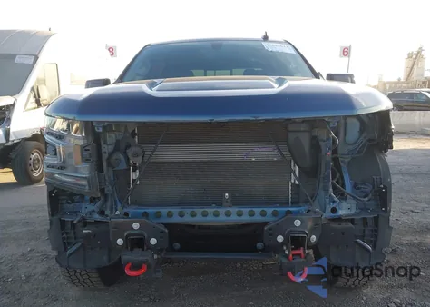 2020 Chevrolet Silverado 1500 4Wd Short Bed Lt Trail Boss z USA, uszkodzony, nr VIN 3GCPYFED6LG360394